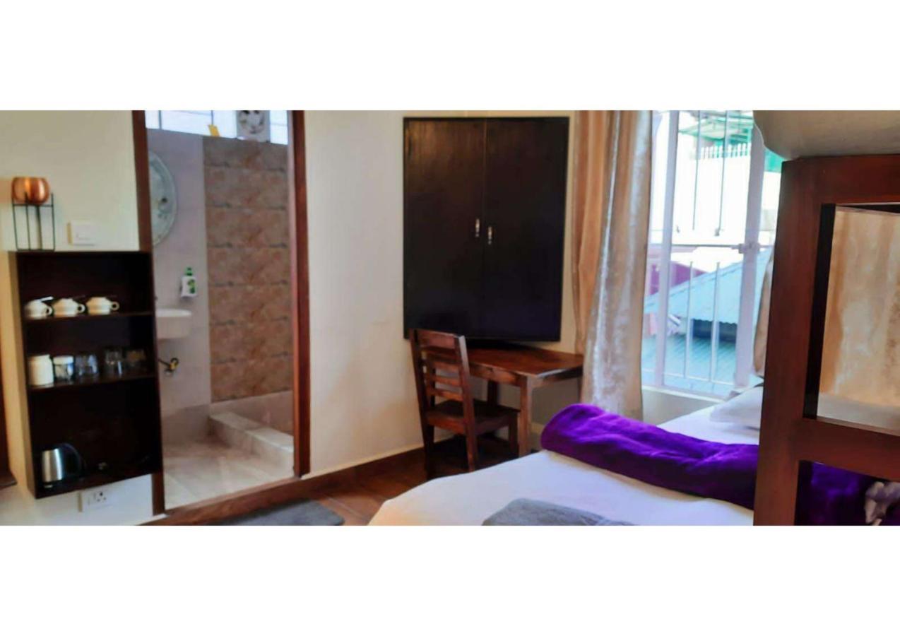 East Blue Homestay Shillong Esterno foto